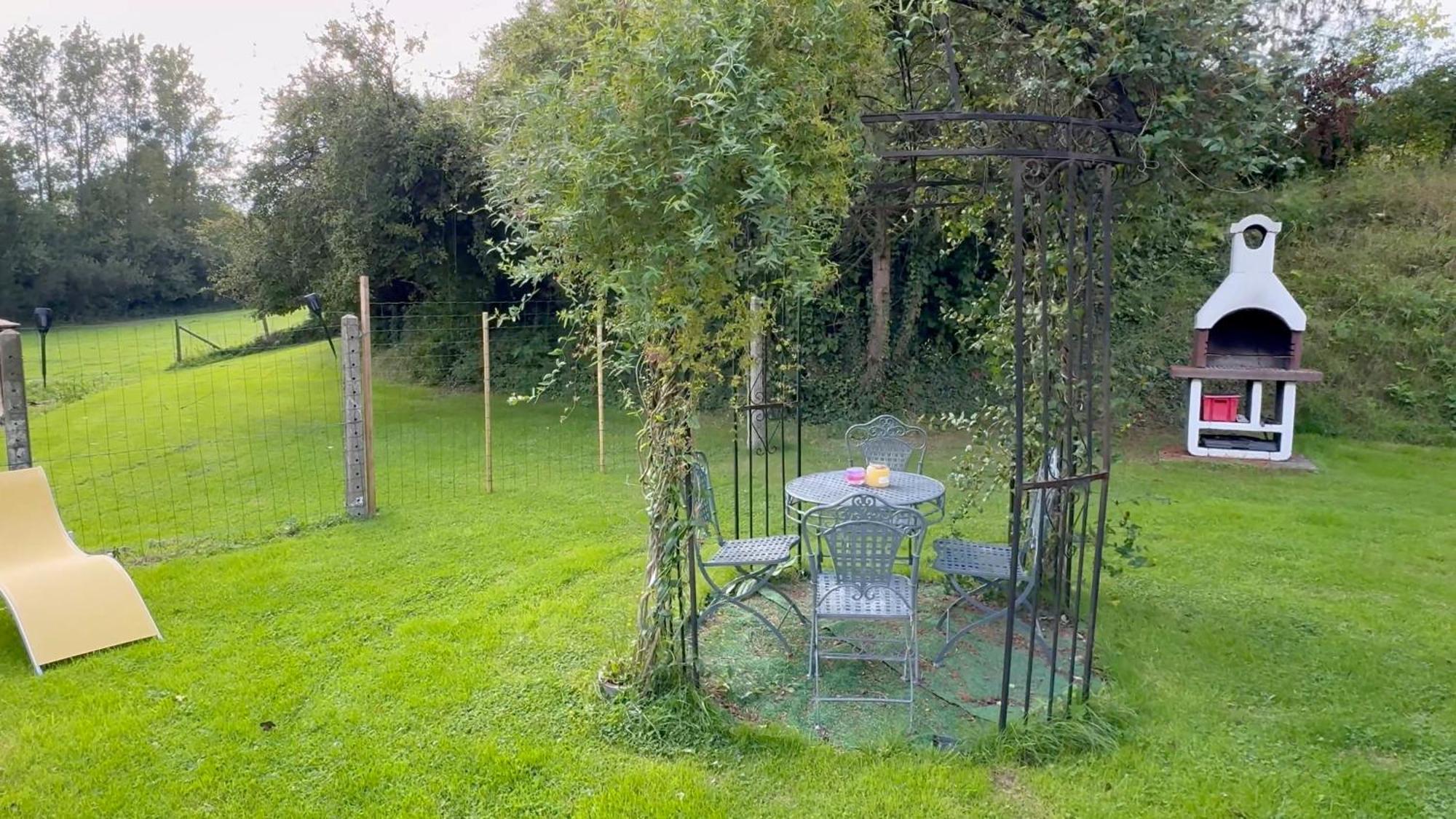 Le Clos De La Pommeraie Carly מראה חיצוני תמונה